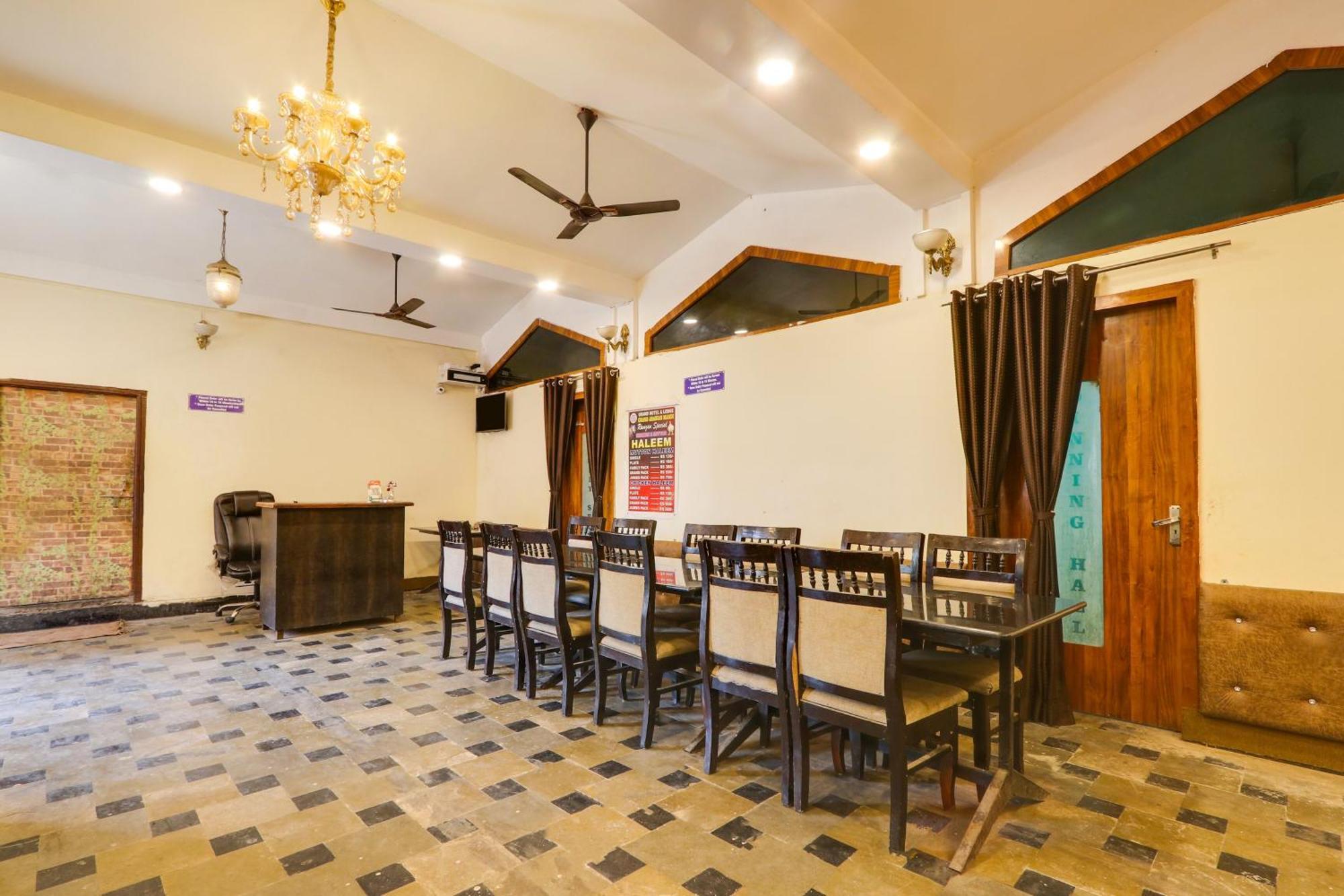 Hotel O Grand Hotel And Lodge Sangareddy Экстерьер фото